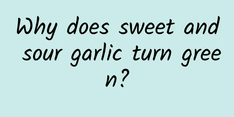 Why does sweet and sour garlic turn green?