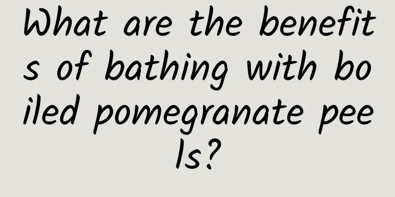 What are the benefits of bathing with boiled pomegranate peels?